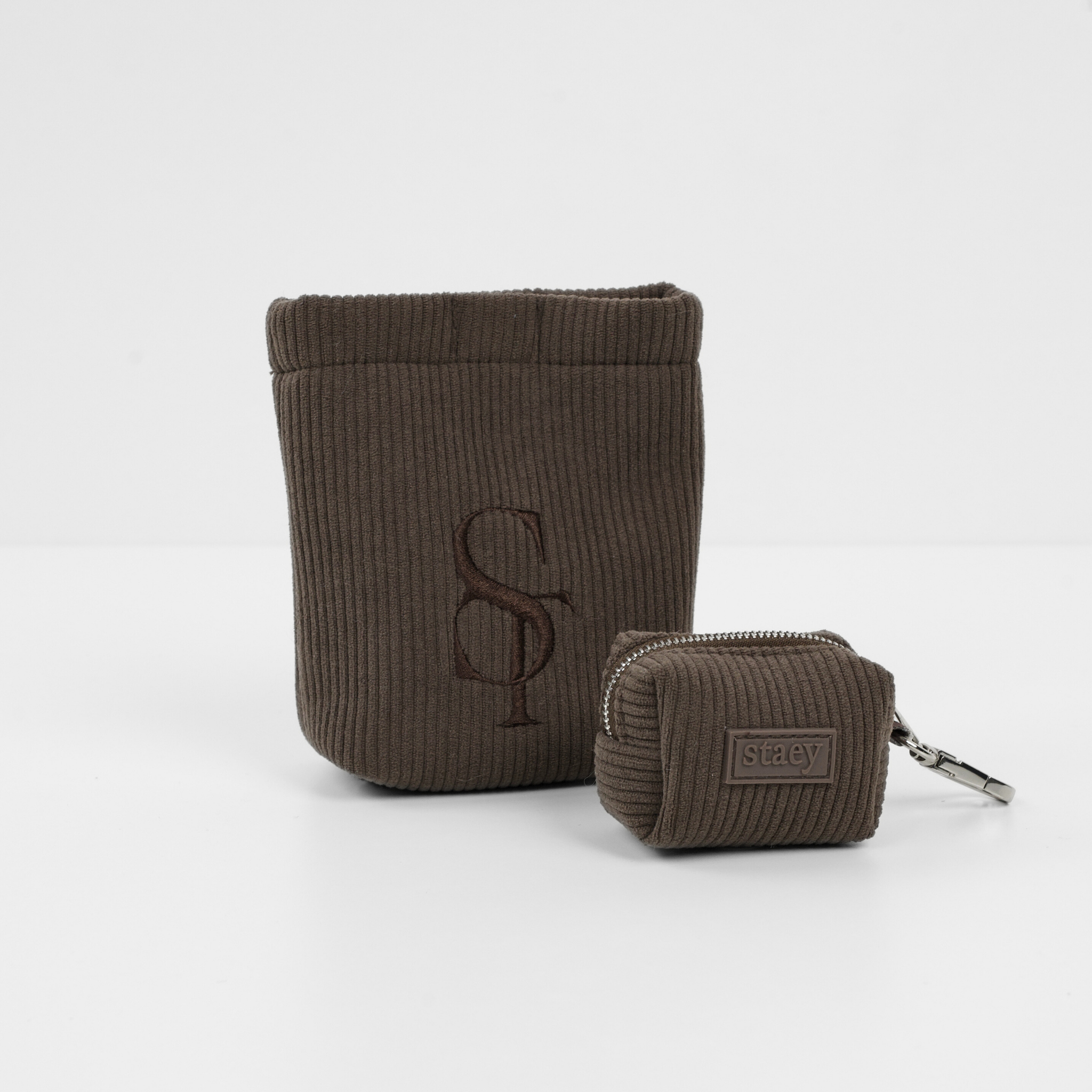 Elma Treat Bag w. Waste Bag Holder | Dark Oak