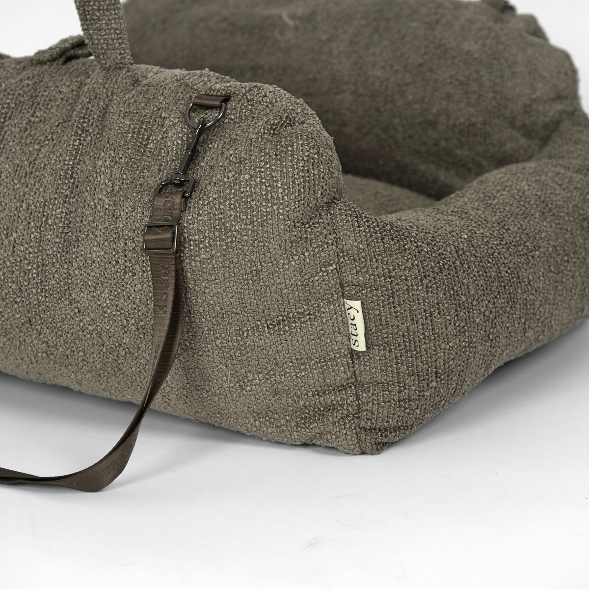 Tova 2-i-1 Bilsæde XL | Chestnut Bouclé