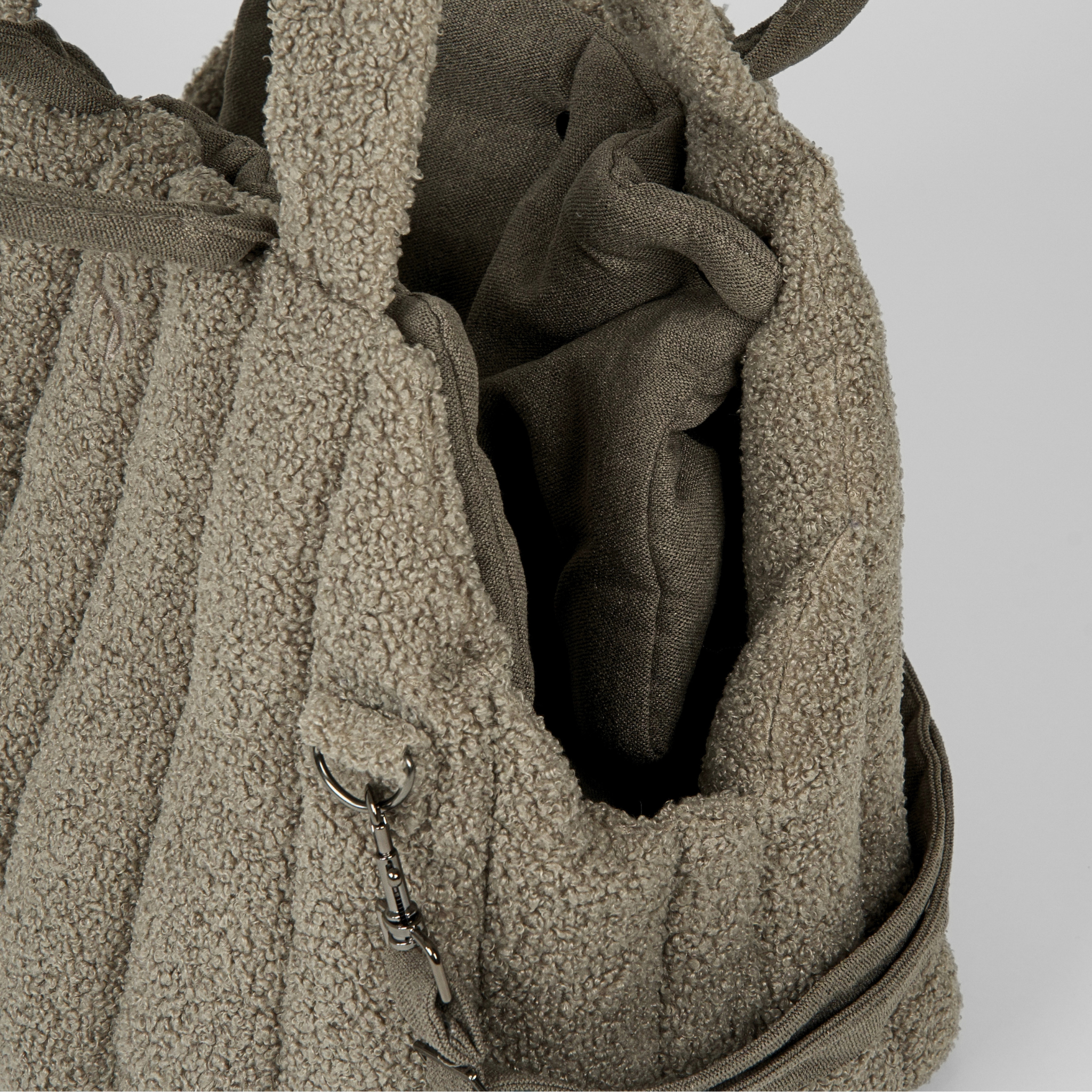 Ella Carrier Bag | Teddy