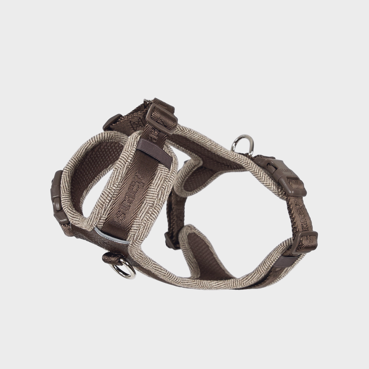 Numa-hundesele i Mocca med fletet rebkant og D-ring i stål