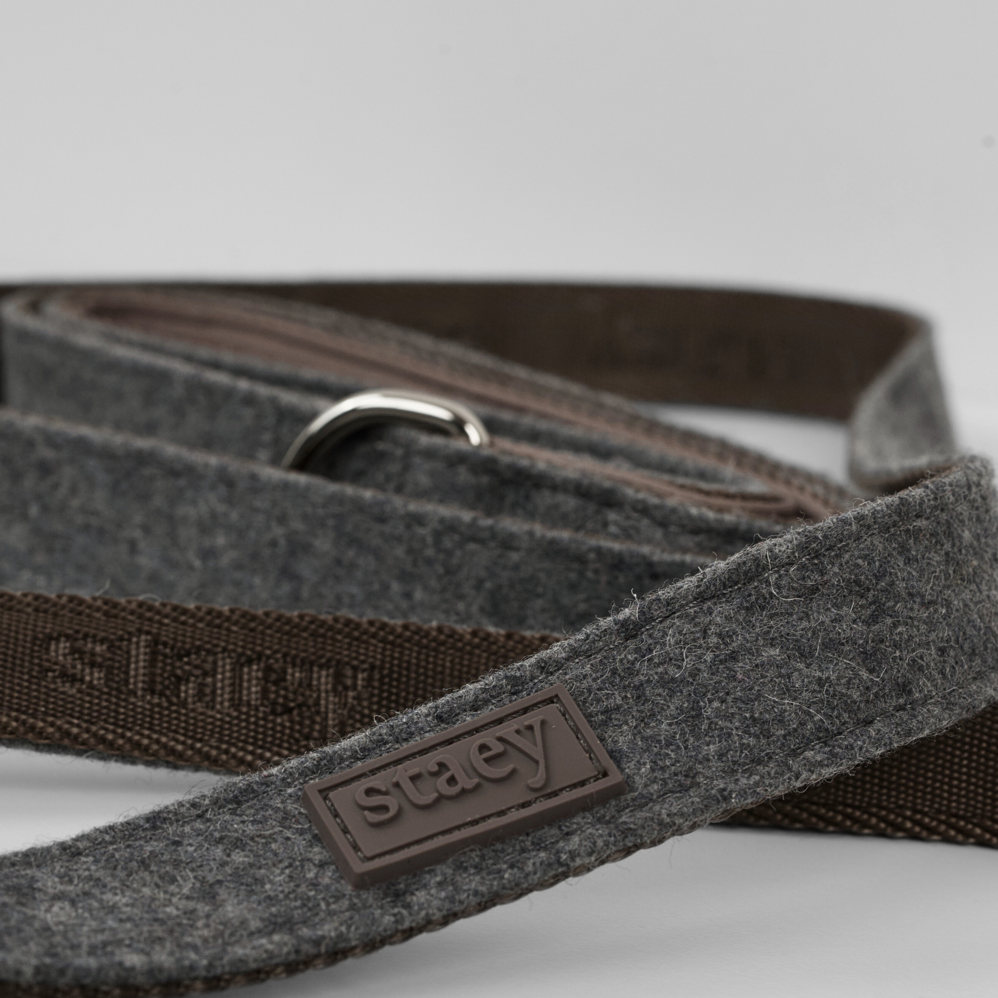Elma Hundesnor | Stone 
