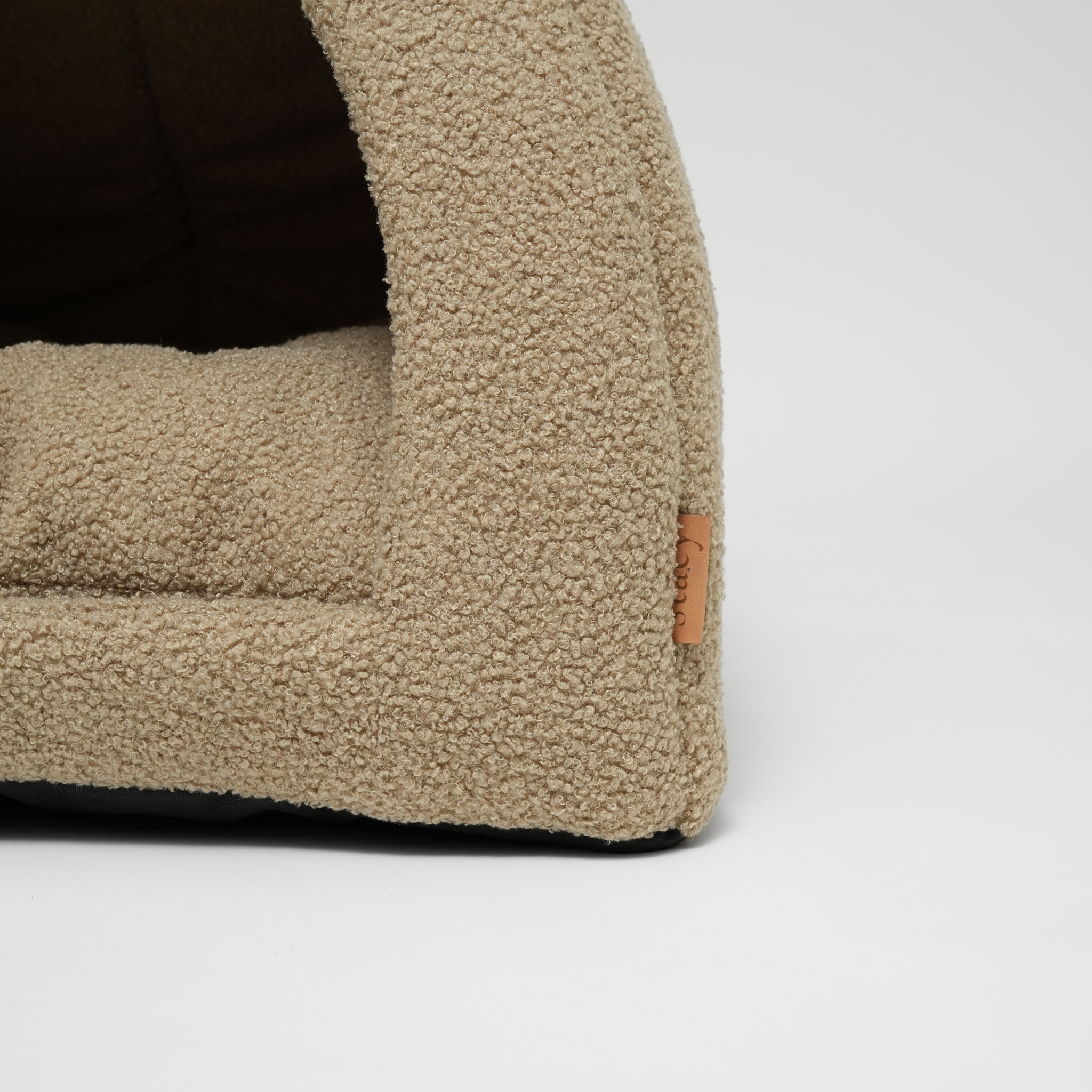 Dog Cave | Oat Bouclé