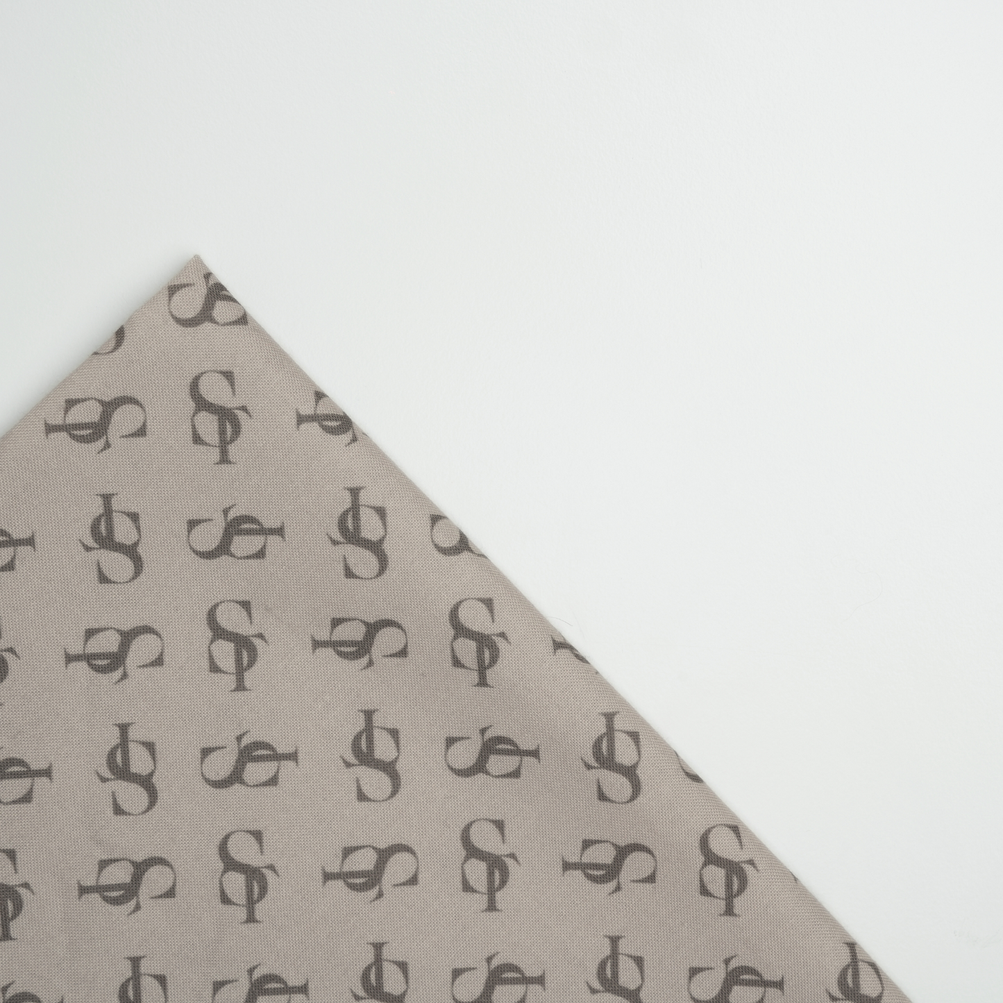 ST Bandana, Natur